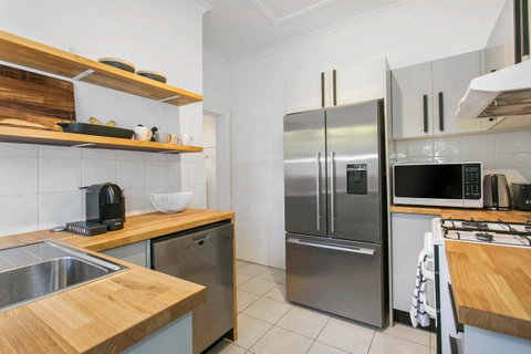 Seaspray - Manly Beach Apartment Close To The Sand - Tweed Heads Accommodation 7