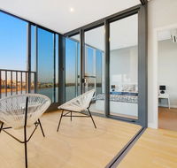 Brand New 3 Bedrooms Apt with Waterfront View - Tweed Heads Accommodation