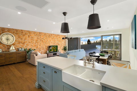 Belle Vue- Penthouse At Black Beach - Tweed Heads Accommodation 4