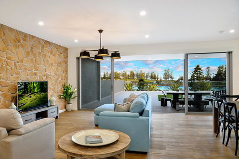 Belle Vue- Penthouse At Black Beach - Tweed Heads Accommodation 1