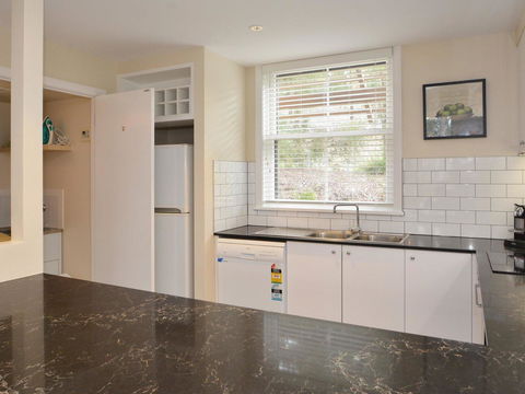 Villa De Saran Located Within Cypress Lakes - Tweed Heads Accommodation 3