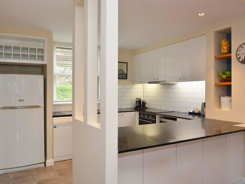 Villa De Saran Located Within Cypress Lakes - Tweed Heads Accommodation 8