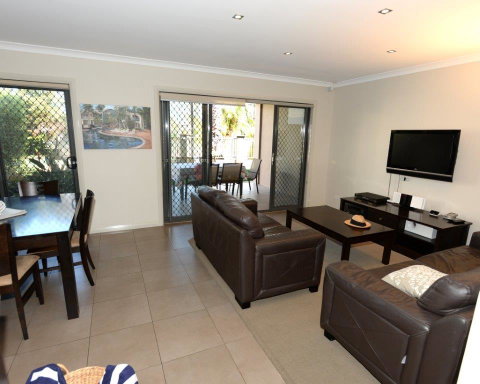 Yarrawonga Waterfront Apartments - Tweed Heads Accommodation 7