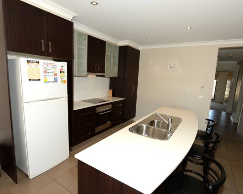 Yarrawonga Waterfront Apartments - Tweed Heads Accommodation 11
