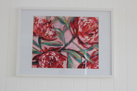 Red Waratah - Tweed Heads Accommodation 4