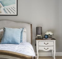 The Spa Cottage with HotTub Netflix  Stan - Tweed Heads Accommodation