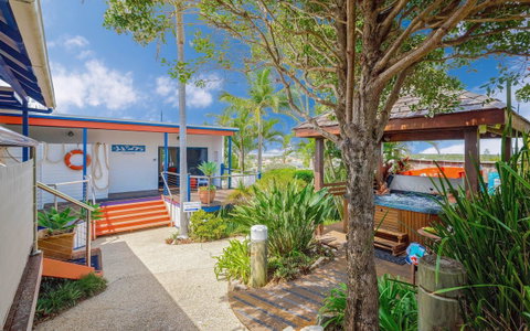 Coast Yamba - Adults Only - Tweed Heads Accommodation 4