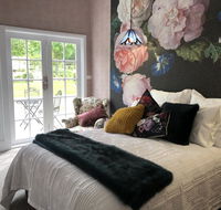 Chanticleer Gardens - Tweed Heads Accommodation