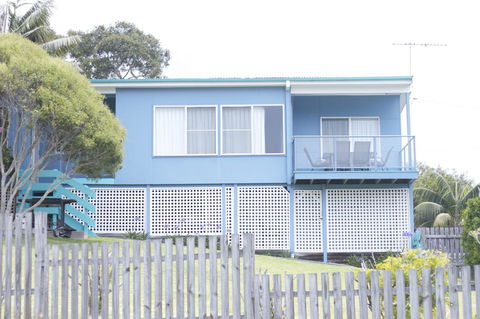 Clareview, 8 Korogora Street - Tweed Heads Accommodation 4