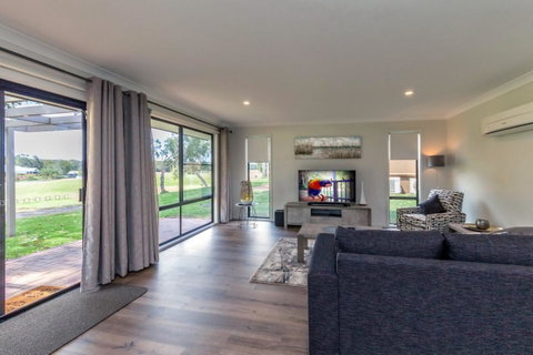 Horizons Retreat & Golf, Villa 133 - Tweed Heads Accommodation 2