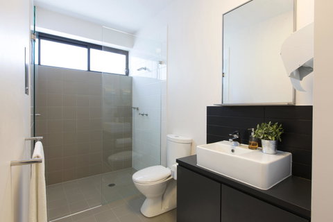 Western Sydney University Village - Penrith - Tweed Heads Accommodation 11