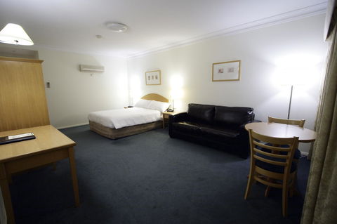 Carlyle Suites & Apartments - Tweed Heads Accommodation 8