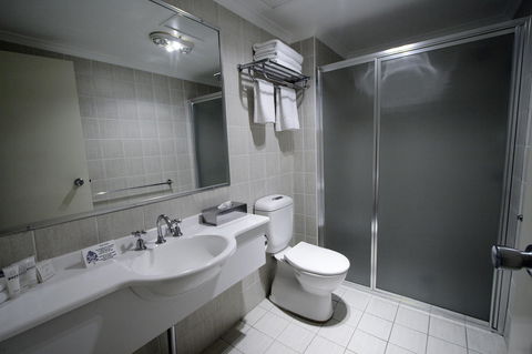 Carlyle Suites & Apartments - Tweed Heads Accommodation 7