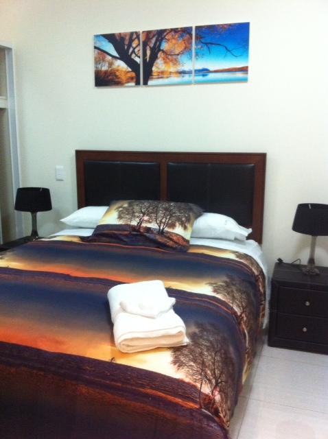 Nomikis\'On The Avenue - Tweed Heads Accommodation 13
