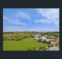 Nomikis'On The Avenue - Tweed Heads Accommodation