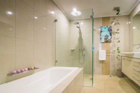 ZEN BY THE WATER - Esplanade Darwin Retreat - Tweed Heads Accommodation 19