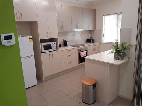 Darwin-Ocean Views, Tropical Getaway, Pool & Aircon - Tweed Heads Accommodation 8