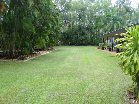 DARWIN'S SHADY ACRES RETREAT - Tweed Heads Accommodation 8