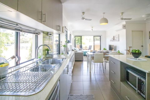 ZEN QUEST - The NOMADS PAD Near Nightcliff Markets & Sunset Foreshore - Tweed Heads Accommodation 25