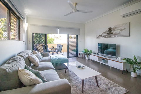 ZEN QUEST - The NOMADS PAD Near Nightcliff Markets & Sunset Foreshore - Tweed Heads Accommodation 2