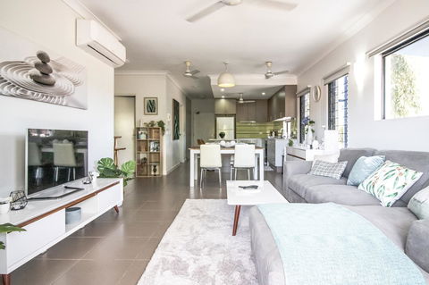ZEN QUEST - The NOMADS PAD Near Nightcliff Markets & Sunset Foreshore - Tweed Heads Accommodation 1