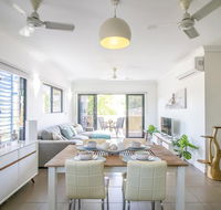 ZEN QUARTERS - The NOMADS PAD Near Nightcliff Markets  Sunset Foreshore - Tweed Heads Accommodation
