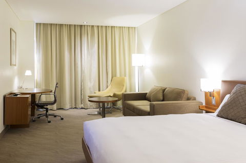 Novotel Canberra - Tweed Heads Accommodation 33