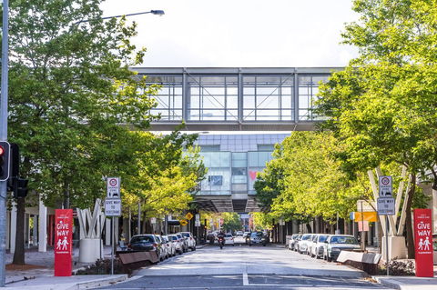 Highgate Executive Apartment City Walk Canberra - Tweed Heads Accommodation 36