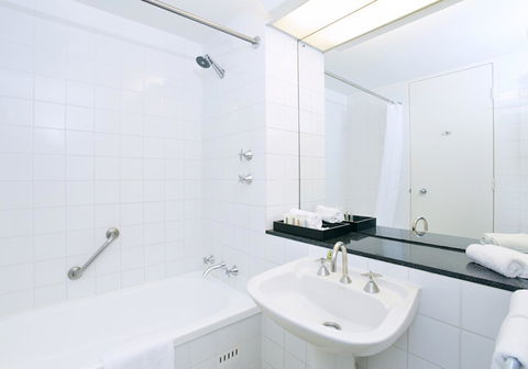 Crowne Plaza Canberra, An IHG Hotel - Tweed Heads Accommodation 25