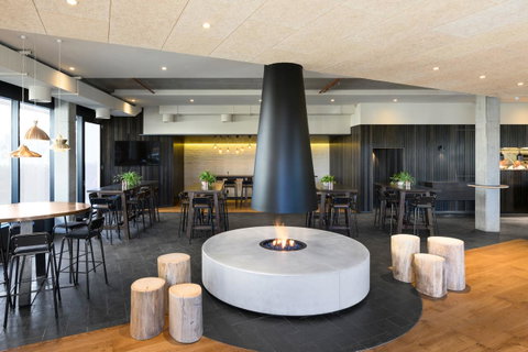 Burbury Hotel - Tweed Heads Accommodation 2