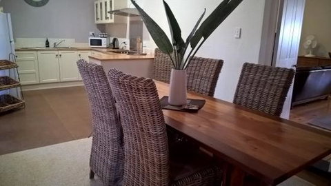 Book Keepers Cottage - Tweed Heads Accommodation 1
