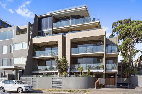 BOUTIQUE STAYS - Catani Gardens - Tweed Heads Accommodation 0