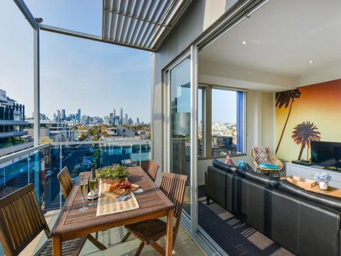 Boutique Stays - Zinc 501, Port Melbourne - Tweed Heads Accommodation 2