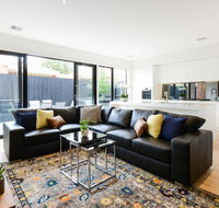 Boutique Stays-Murrumbeena Place 1 - Tweed Heads Accommodation