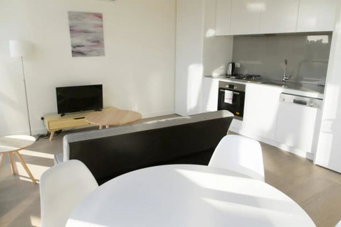 Brand New 1 Bedroom In South Melbourne In Luxury High Rise Block - Tweed Heads Accommodation 1