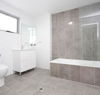 Brand new Family Friendly Apartment for 7 - Tweed Heads Accommodation
