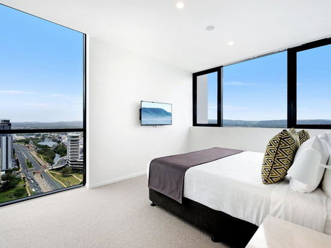 BRAND NEW Qube Broabeach Luxury 2 Bedroom - Tweed Heads Accommodation 2