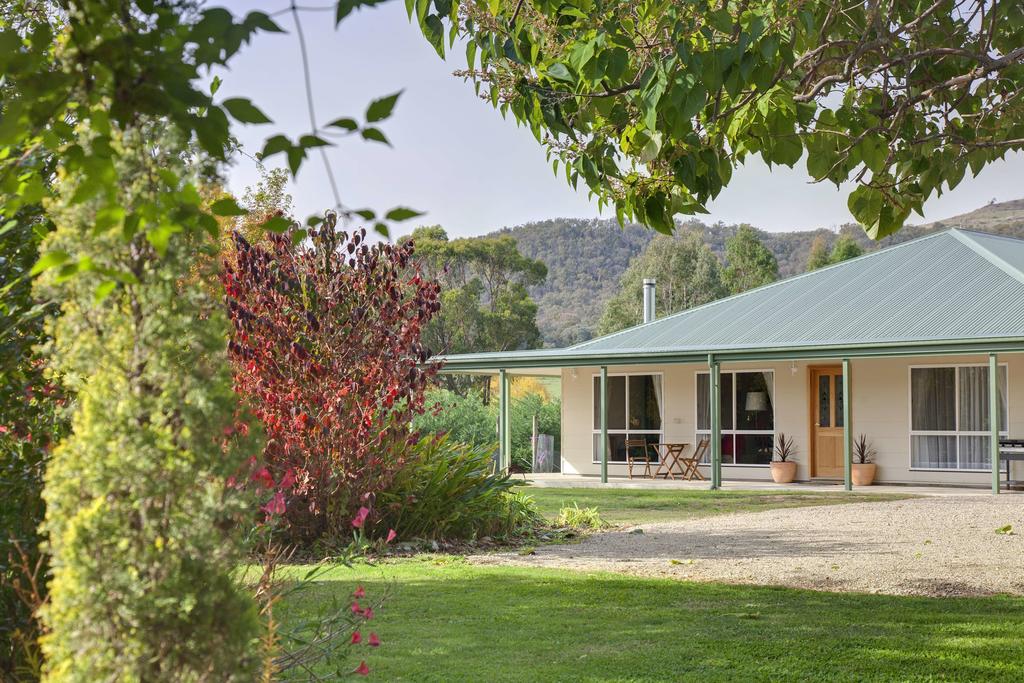 Myrrhee VIC Tweed Heads Accommodation