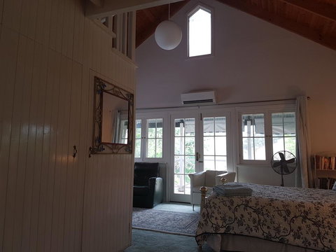 Brookvale House Balingup - Tweed Heads Accommodation 2