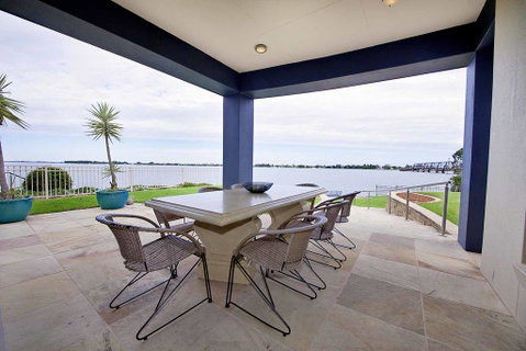 Brookwater- Waterfront On Lake Mulwala - Tweed Heads Accommodation 2