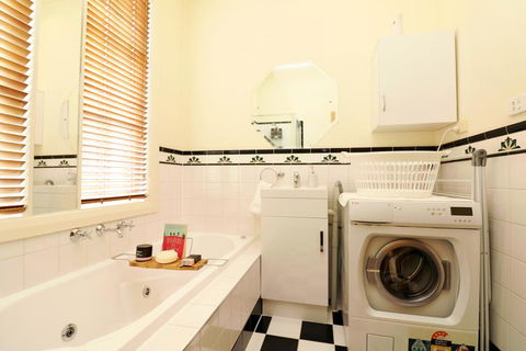 Brunswick Renaissance - Parking, Garden, Bath, Family - Tweed Heads Accommodation 3