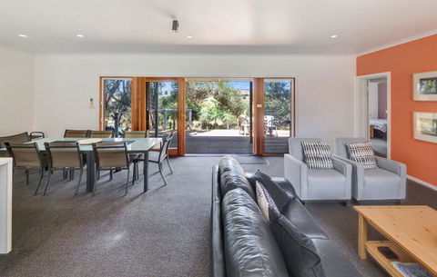 Bungala Cottage - 28 Jetty Road - Tweed Heads Accommodation 3