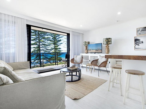 Burleigh By The Sea - Tweed Heads Accommodation 0