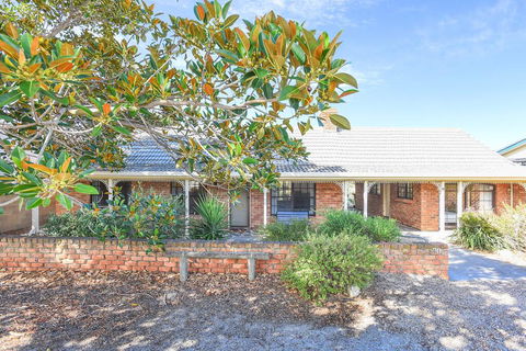 By The Beach - 30 Jetty Road - Tweed Heads Accommodation 0