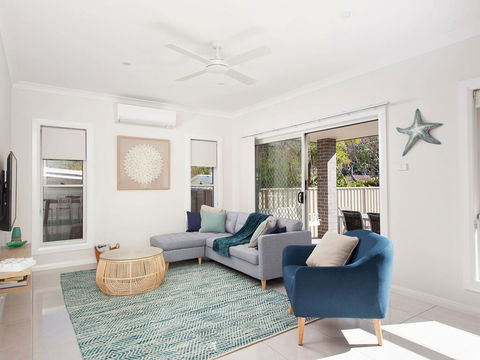 C A L M At Beautiful Shoal Bay - Tweed Heads Accommodation 0