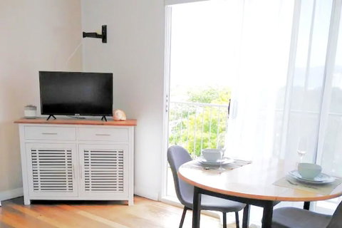 Cabin In The Sky Glorious Views To Magnetic Island - Tweed Heads Accommodation 1
