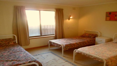 Calm Seas - 70 Gold Coast Drive - Tweed Heads Accommodation 1