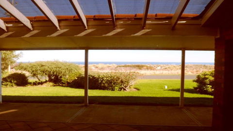 Calm Seas - 70 Gold Coast Drive - Tweed Heads Accommodation 2