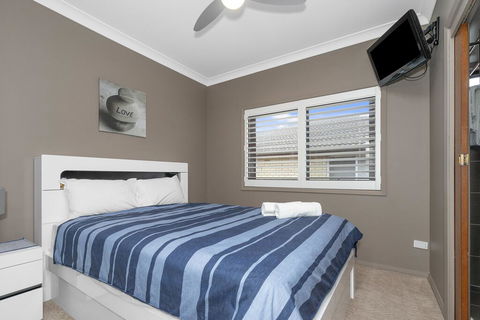 Calypso, Unit 5 - The Entrance - Tweed Heads Accommodation 3