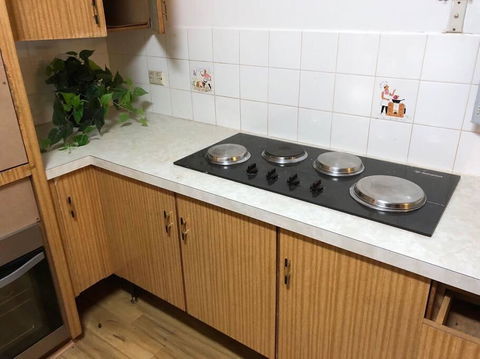 CAMPBELLTOWN HOLIDAY HOME 3 BED + FREE PARKING NCA039 - Tweed Heads Accommodation 1